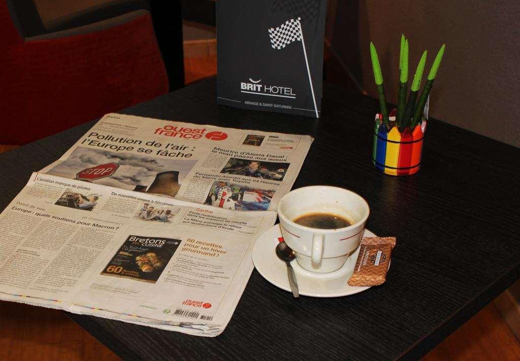 Brit Hotel Les Evens サン・サテュルナン 部屋 写真